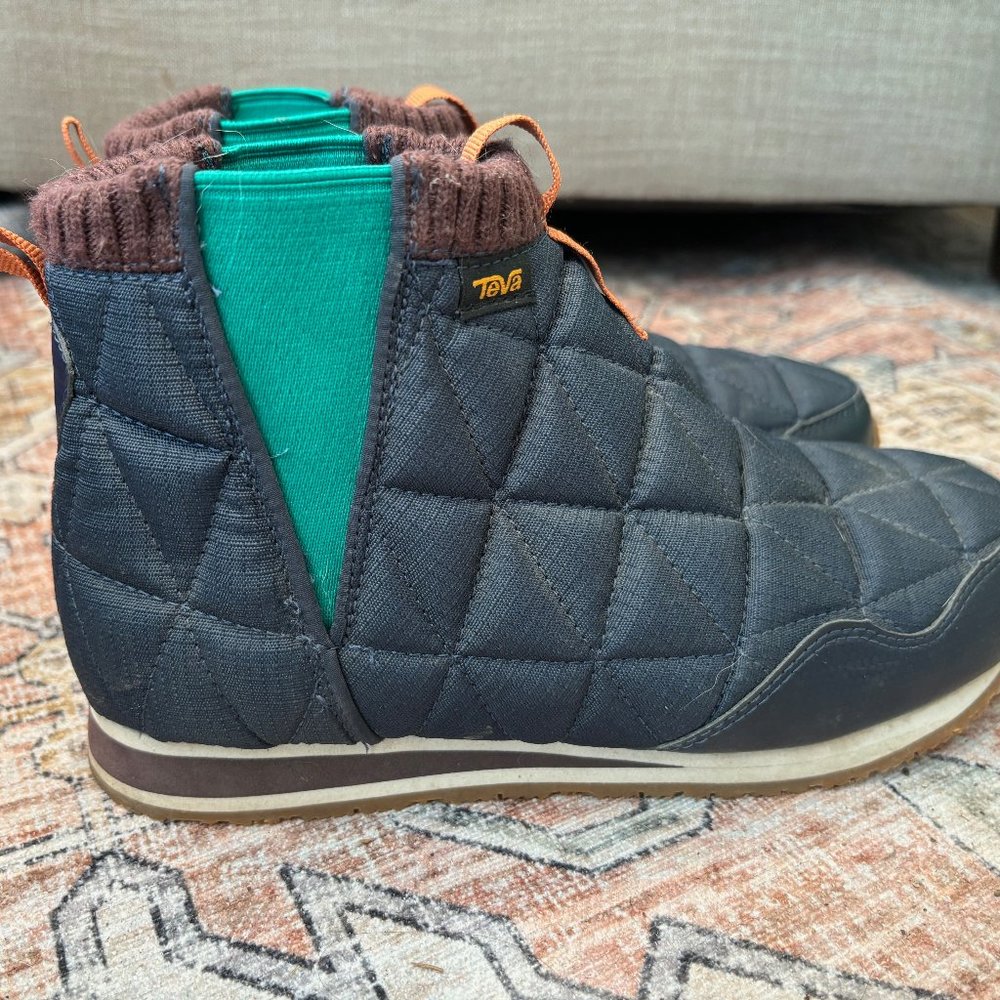 Teva Reember Boot - women's size 8